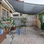 Spacious Quadruple Room - Nearby Station And Park - Close To Chinatown - Shared Bathroom