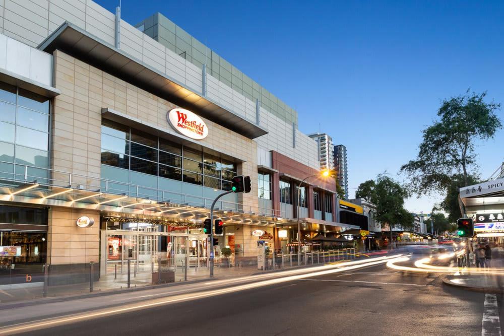 Spacious Quadruple - Nearby Station And Park - Close To Chinatown - Shared Bathroom * Sydney